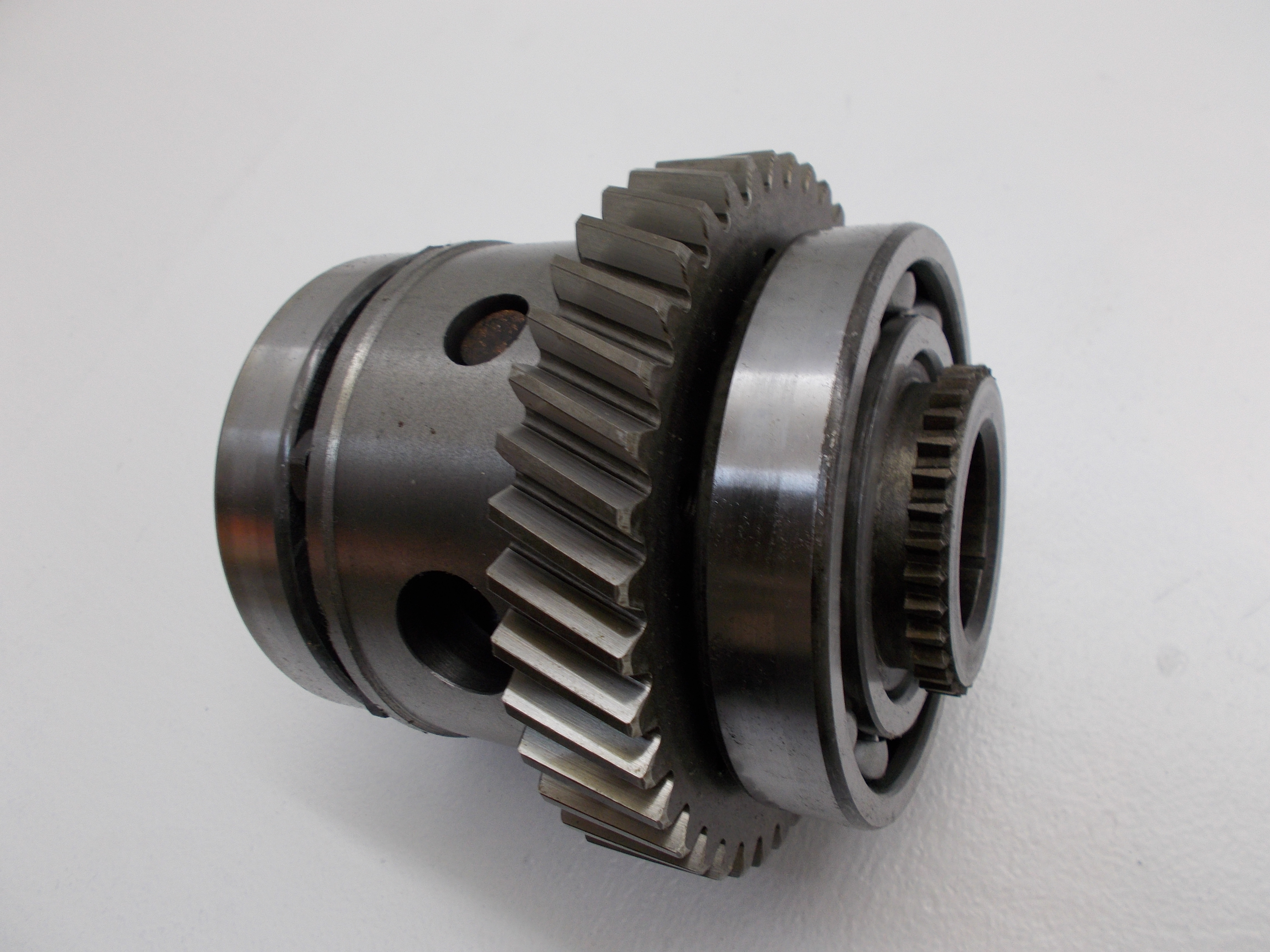 4х сателлитный дифференциал раздатки нива. Дифференциал 2123-1802150. 33027-1802199-01 дифференциал раздаточной коробки в сборе. Гайка дифференциала раздаточной коробки 65111 камаз. 6522-1802150 дифференциал.